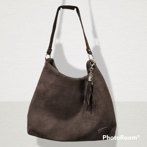 NWOT Bella Russo soft lightly padded brown shoulder bag
